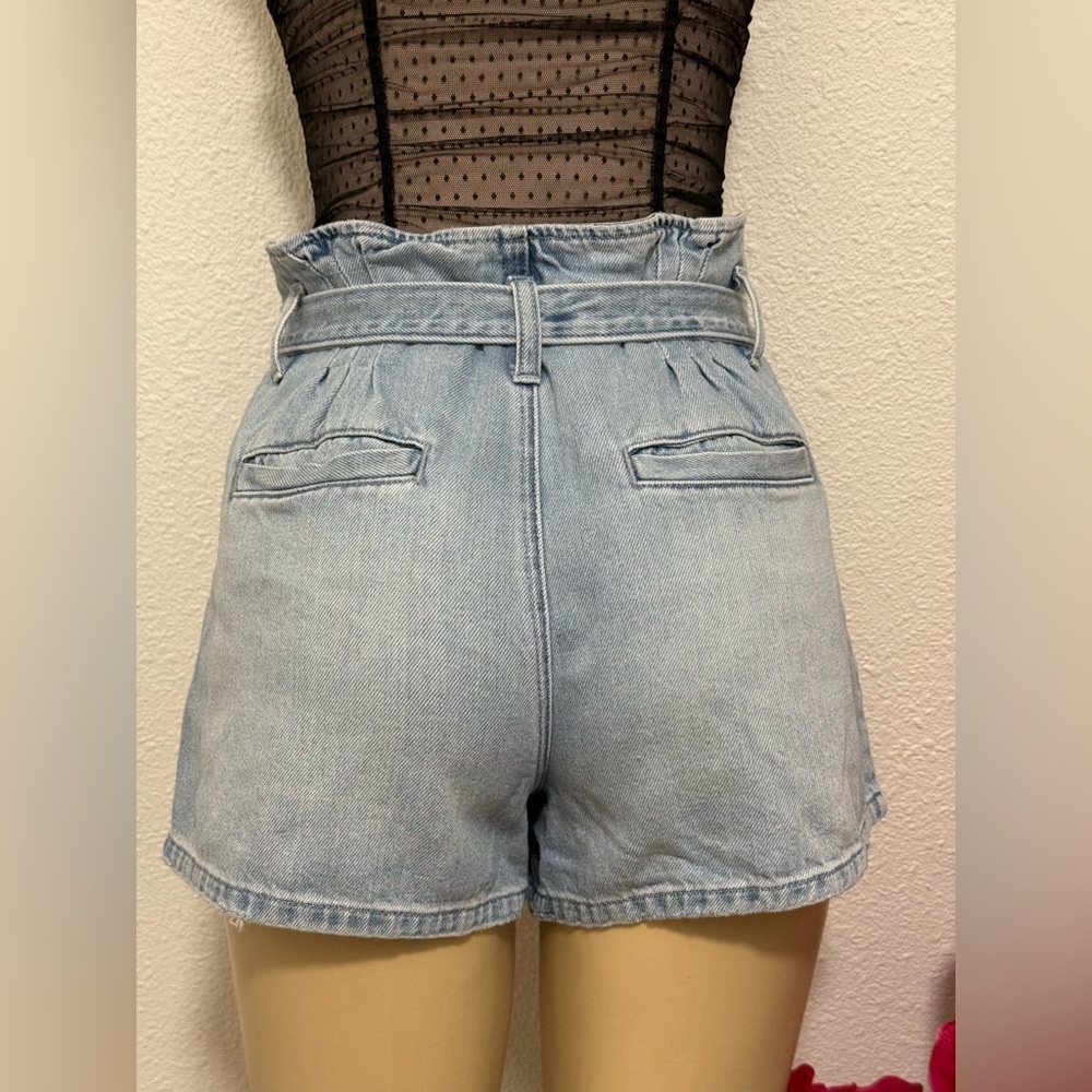 American Eagle Outfitters Mom Shorts - Picture 3 of 6